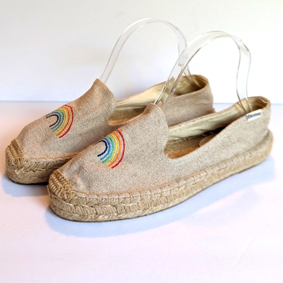 Soludos Shoes - Soludos x Ashkahn Rainbow Platform Smoking Slipper in Sand Espadrille